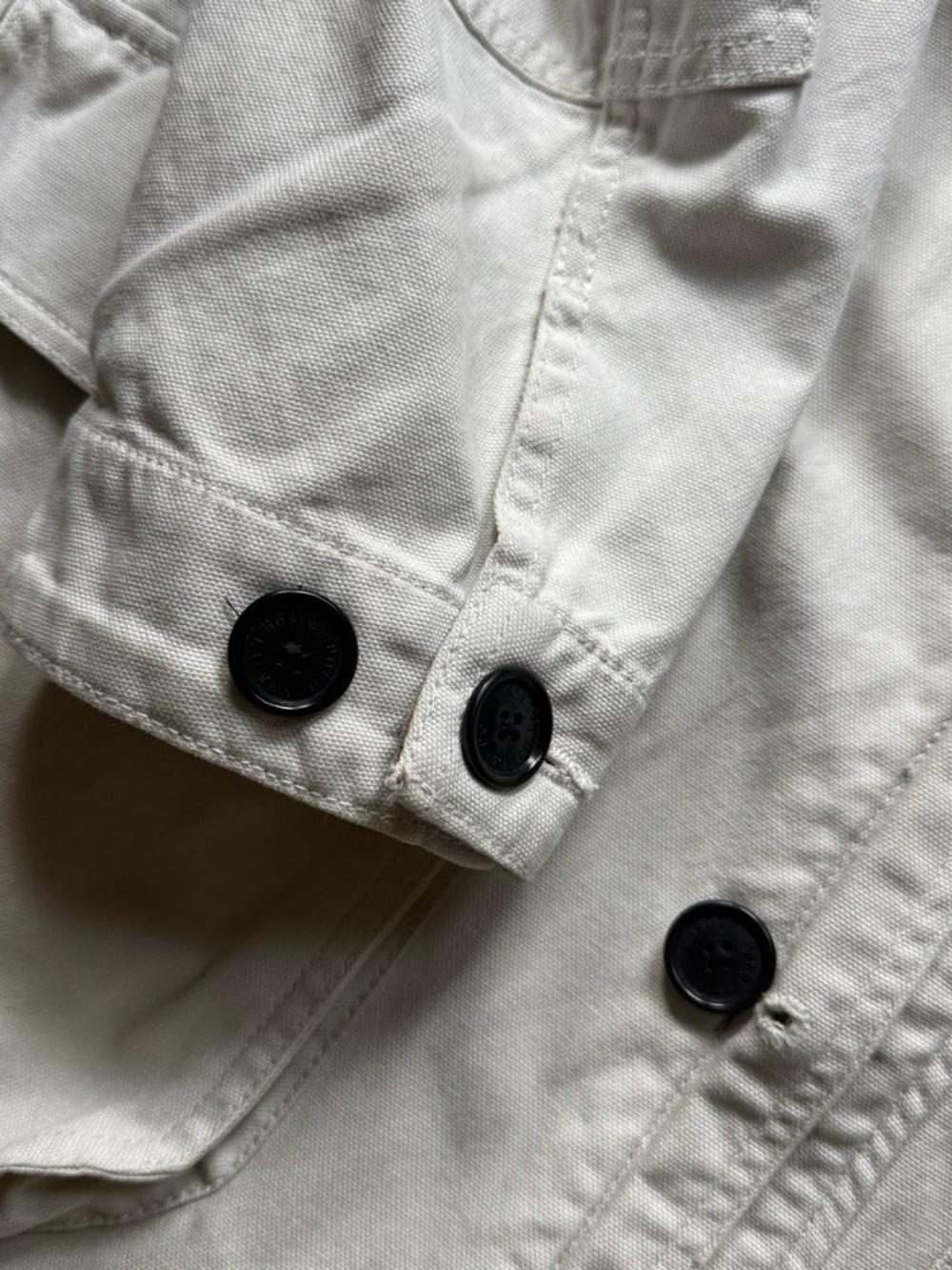 Polo Ralph Lauren trench coat, Front logo, single vent,Brass detailing,
Size - L - Picture 13 of 14
